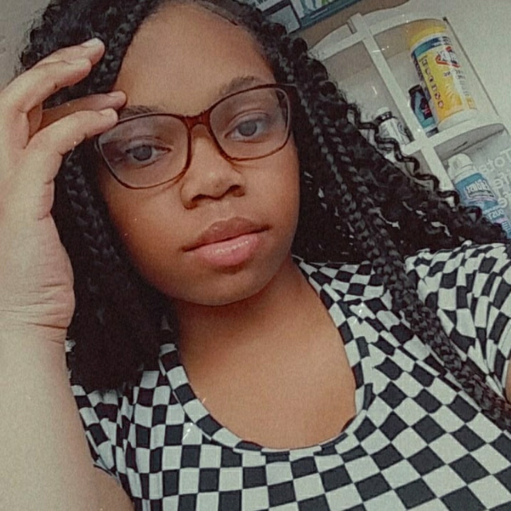 Meet your Posher, Jasmine